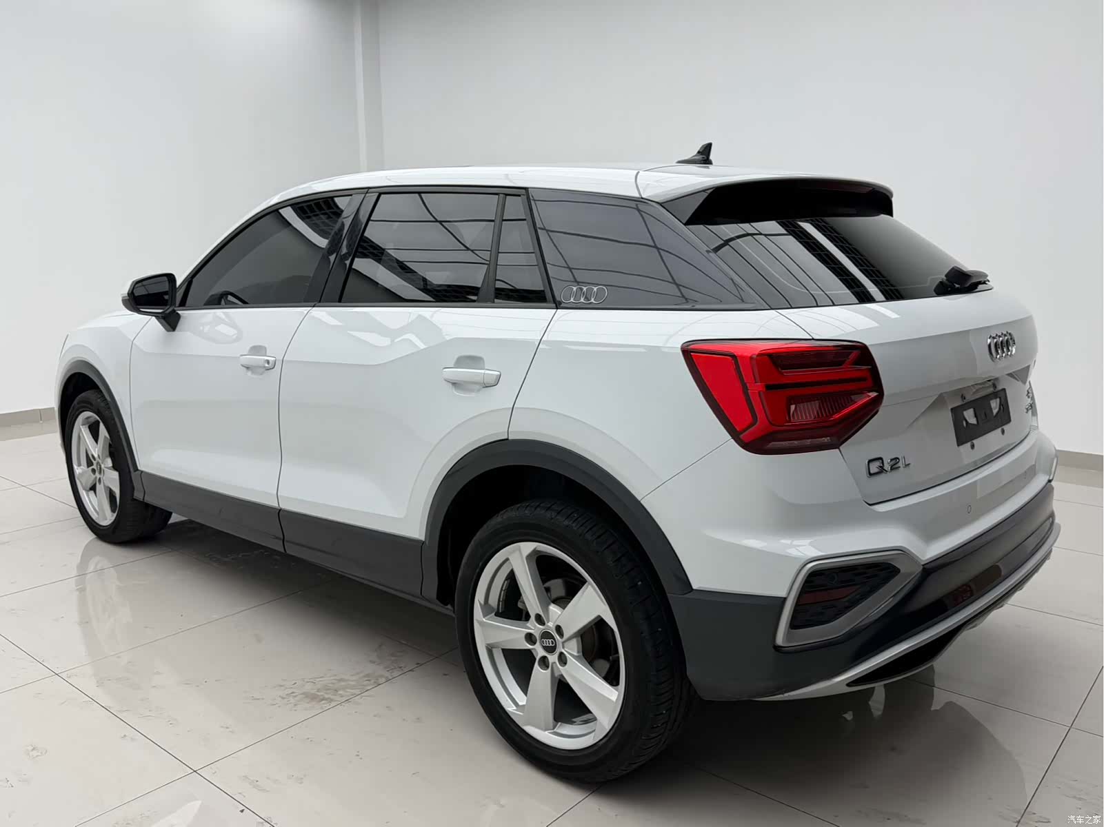Audi Q2L, 2022 4