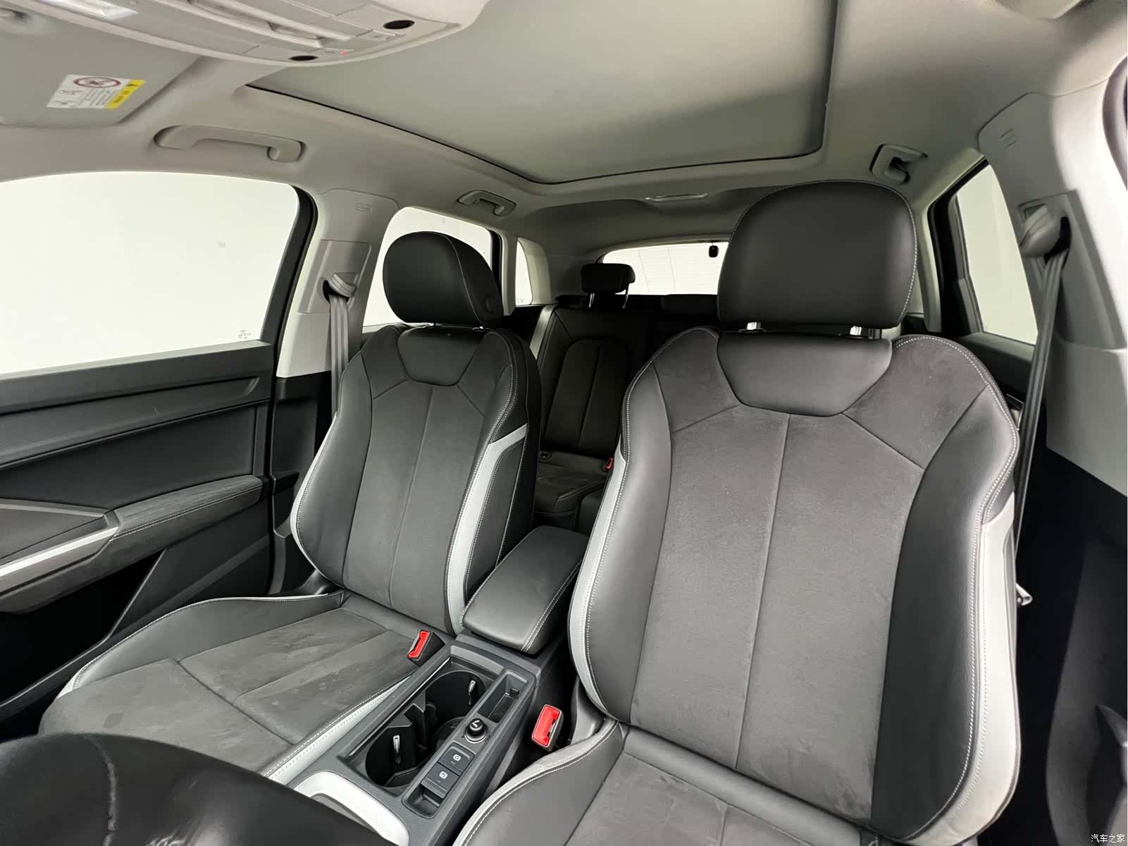 Audi Q3, 2022 12