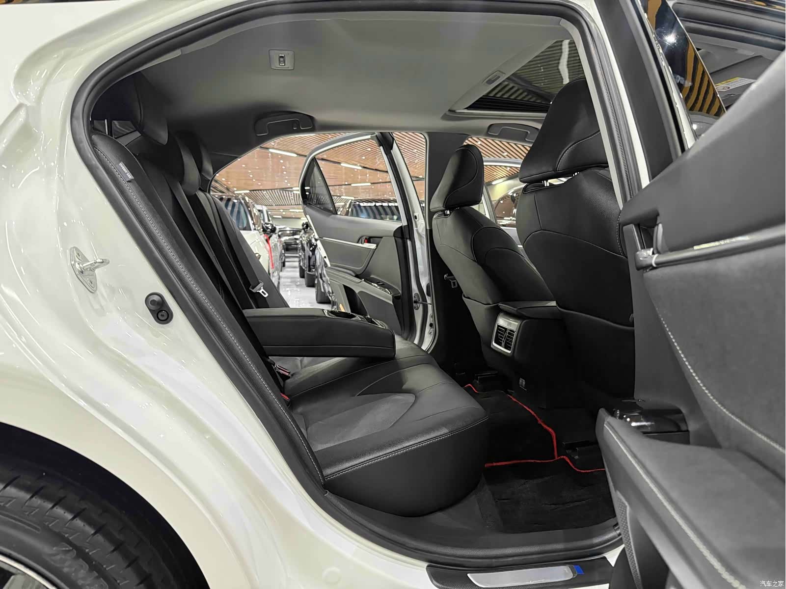 Toyota Camry, 2023 15