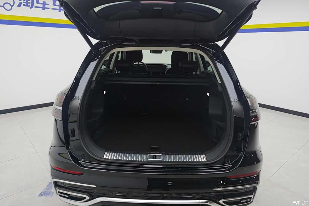 Hongqi HS5, 2024 4