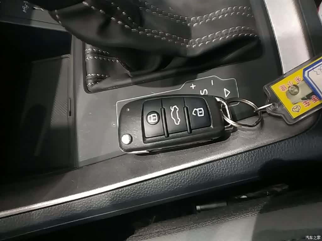 Audi Q3, 2023 9