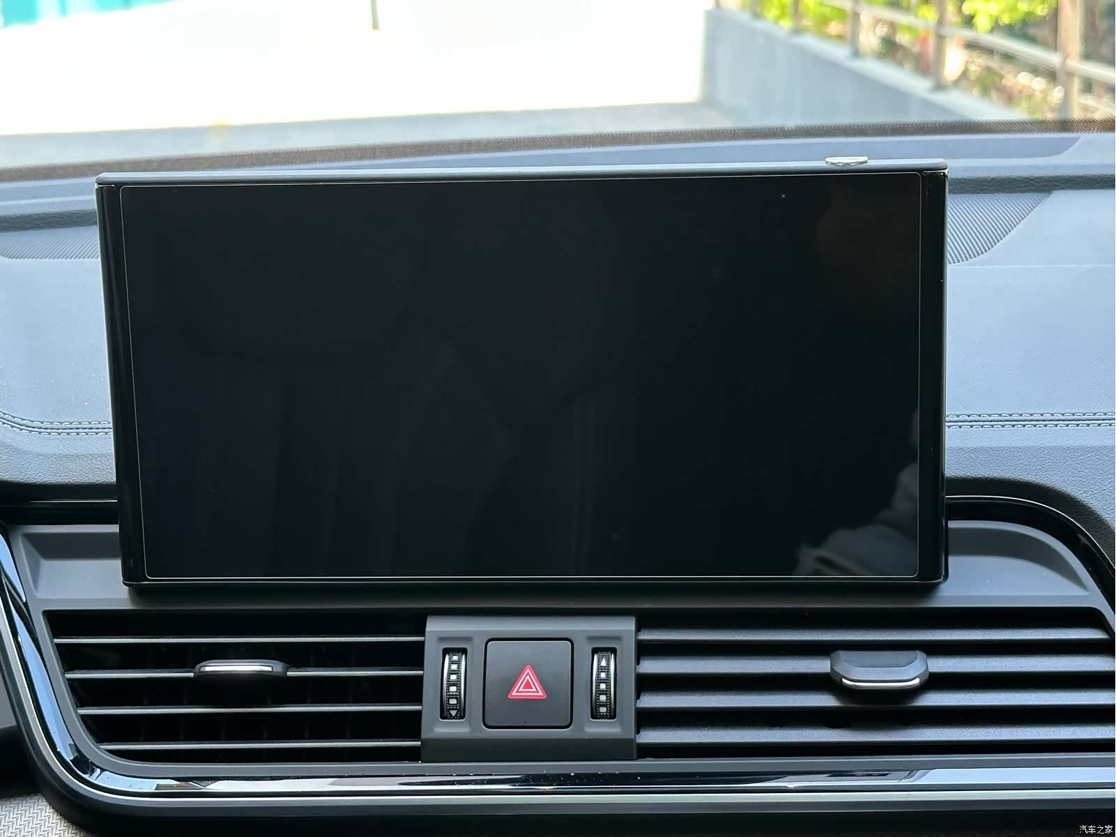 Audi Q5L, 2022 10