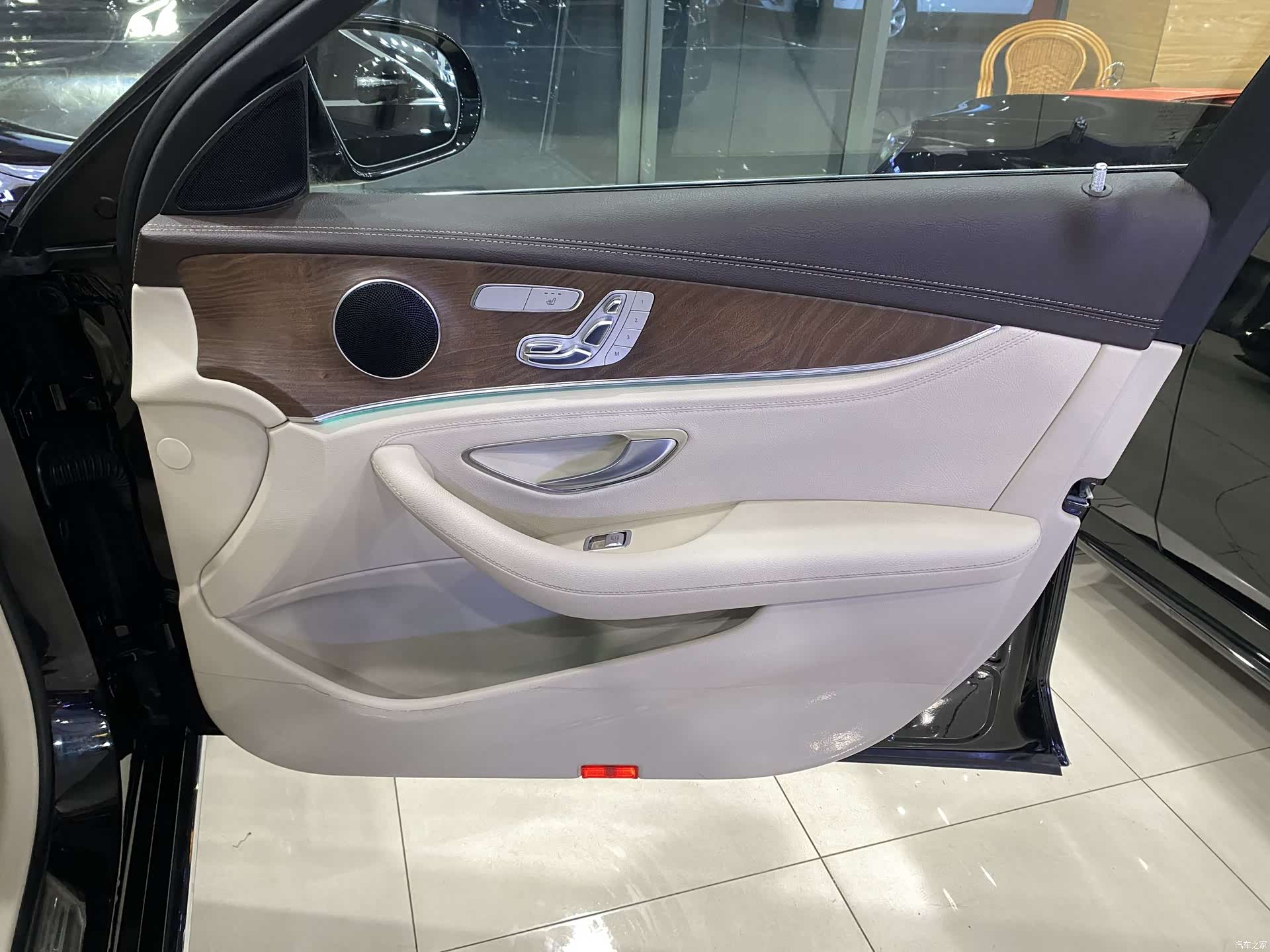 Mercedes-Benz E-Class, 2018 16