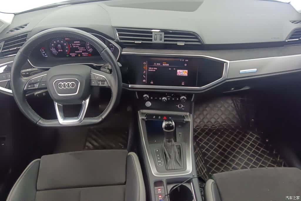 Audi Q3, 2019 12