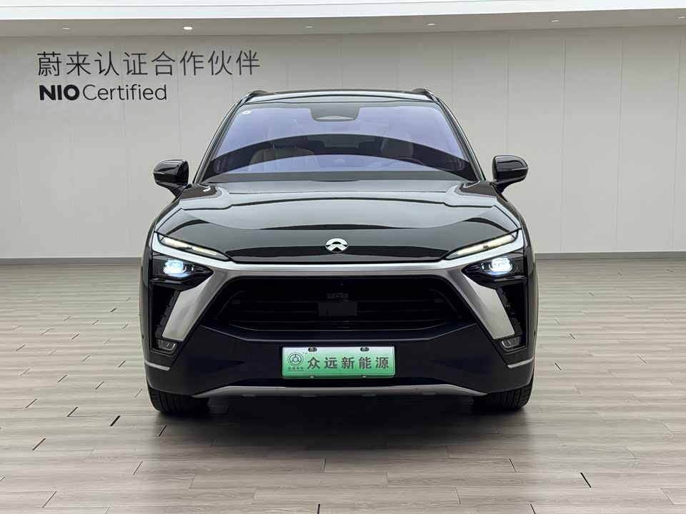 NIO ES8
