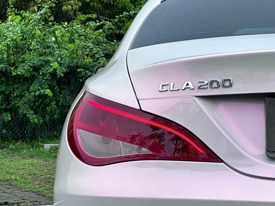 Mercedes-Benz CLA
