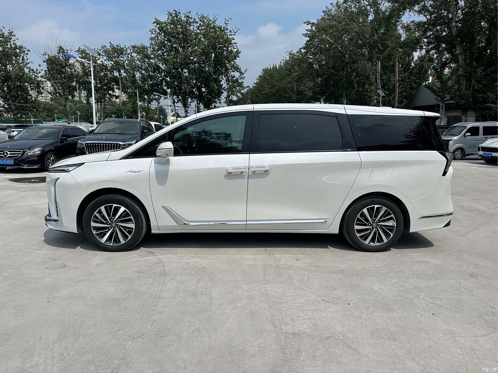 Buick GL8, 2025 13