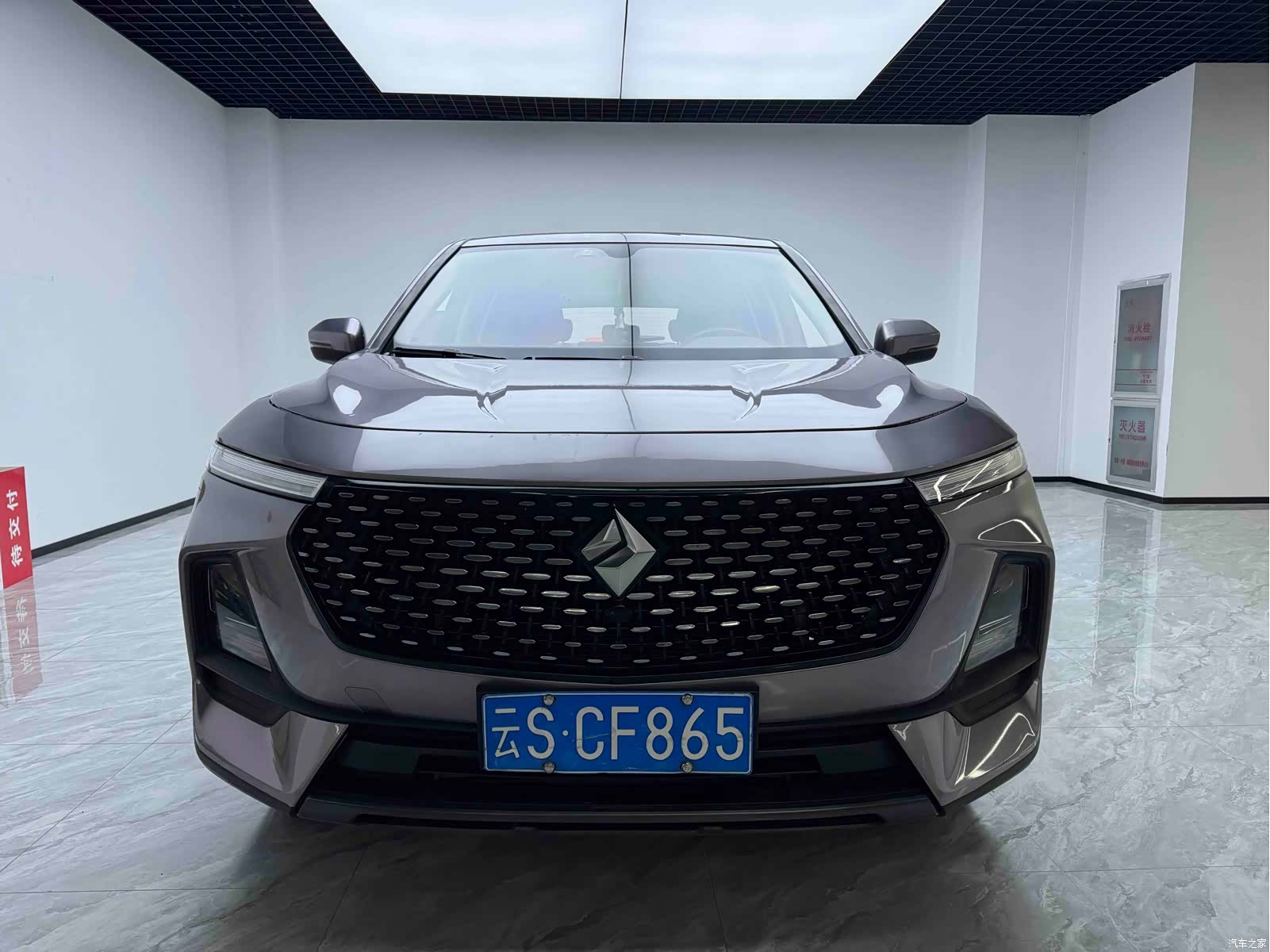 Wuling RS-5, 2019 2