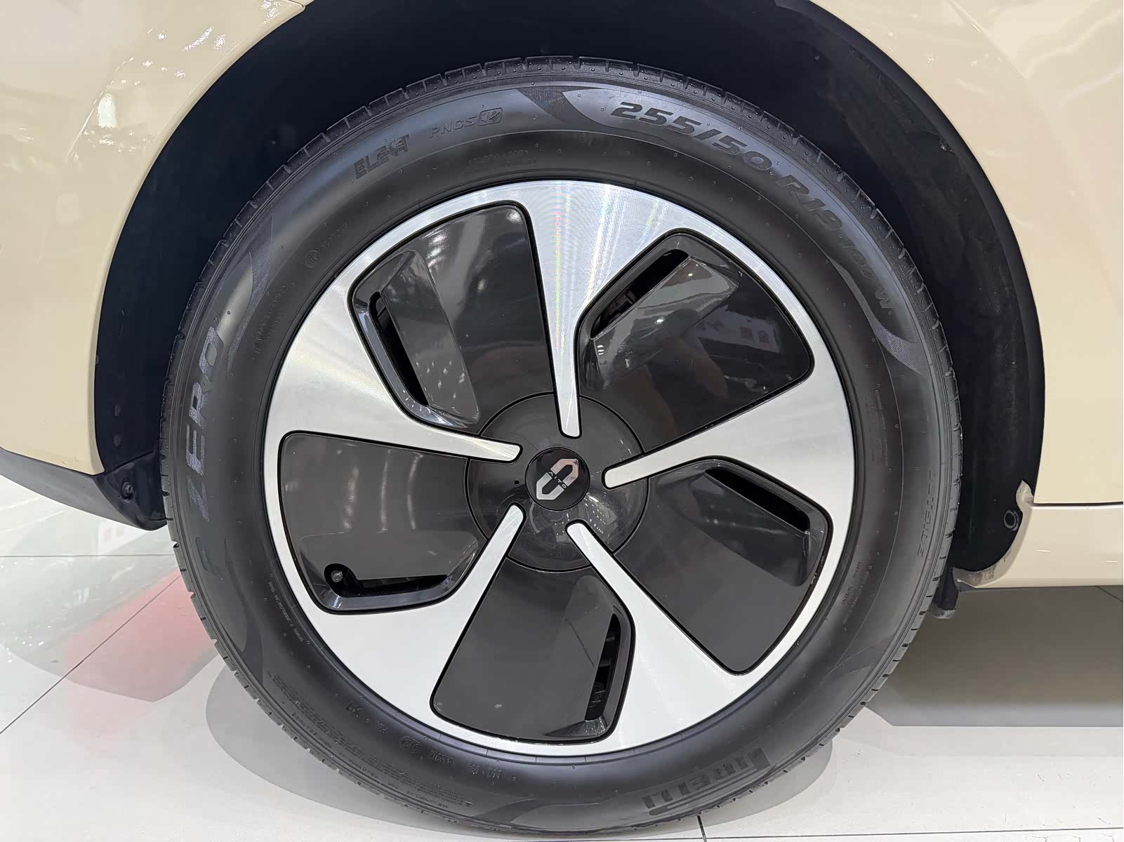 AITO M5, 2023 12