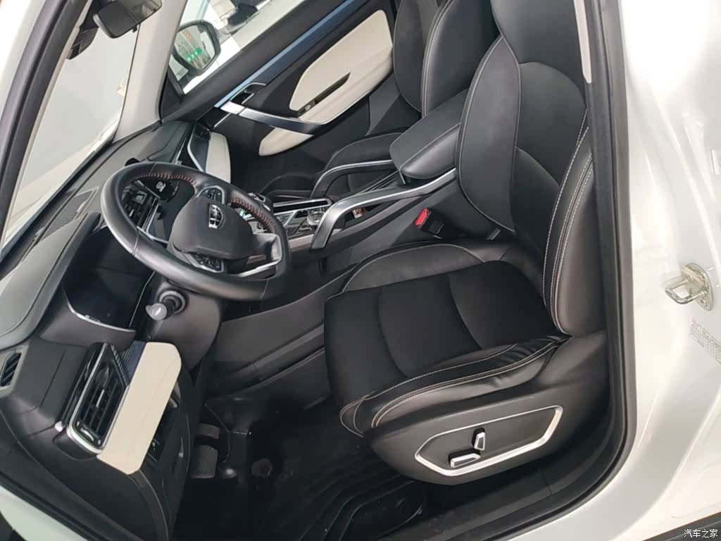 Geely Boyue, 2021 15