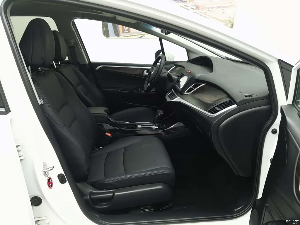 Honda Jade, 2017 23