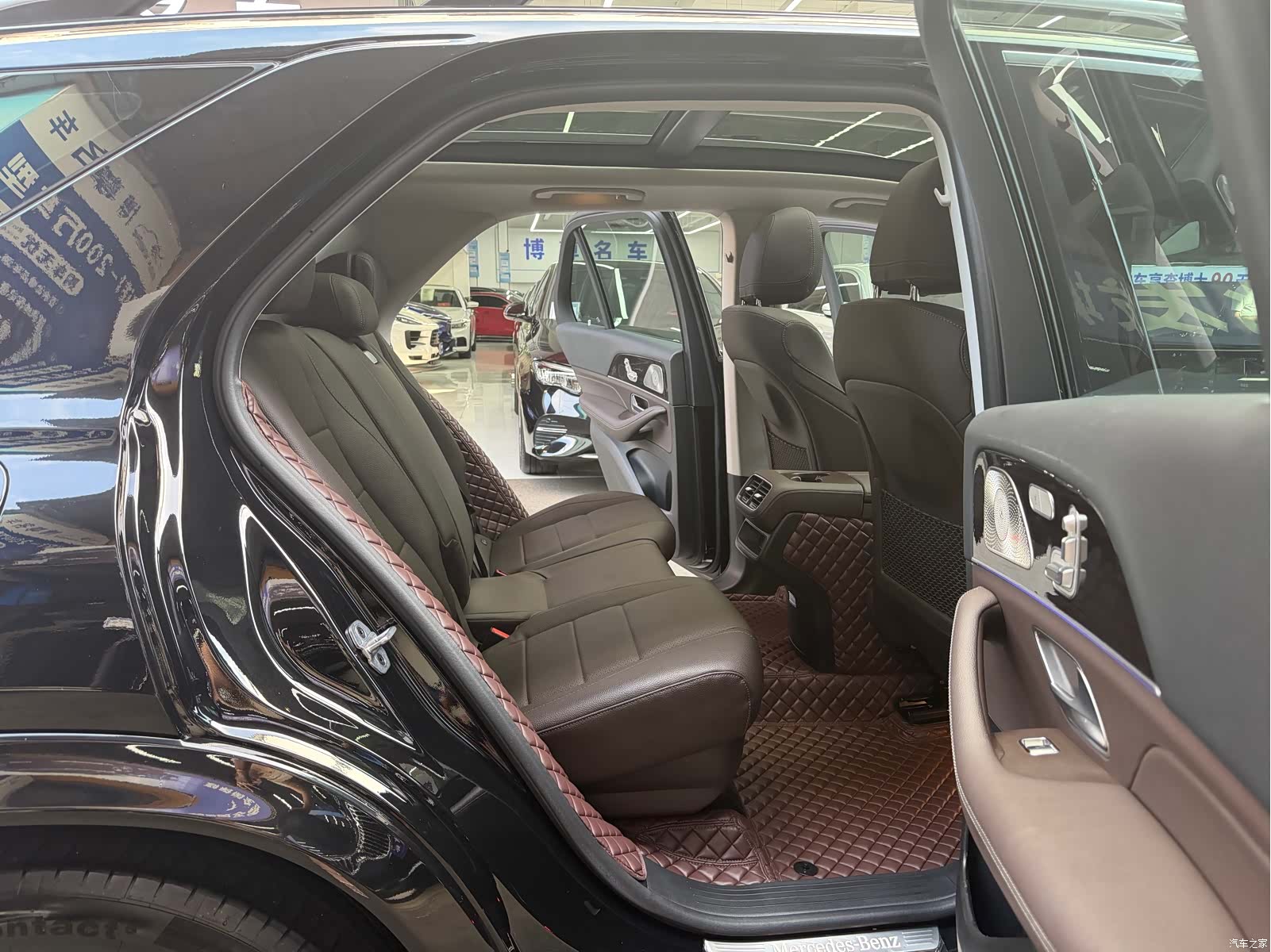 Mercedes-Benz GLE, 2023 16