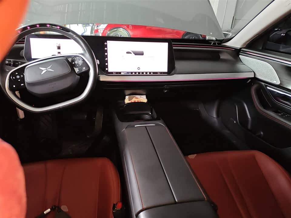 XPENG P7