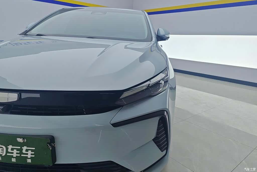 Geely Emgrand, 2023 все фото