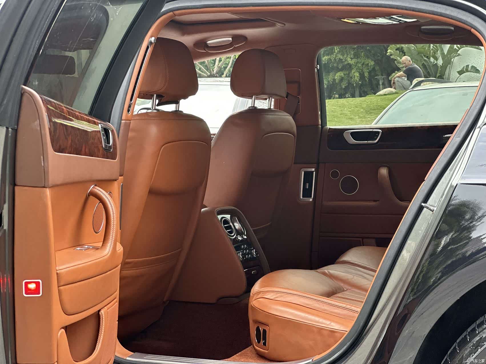 Bentley Flying Spur, 2011 все фото