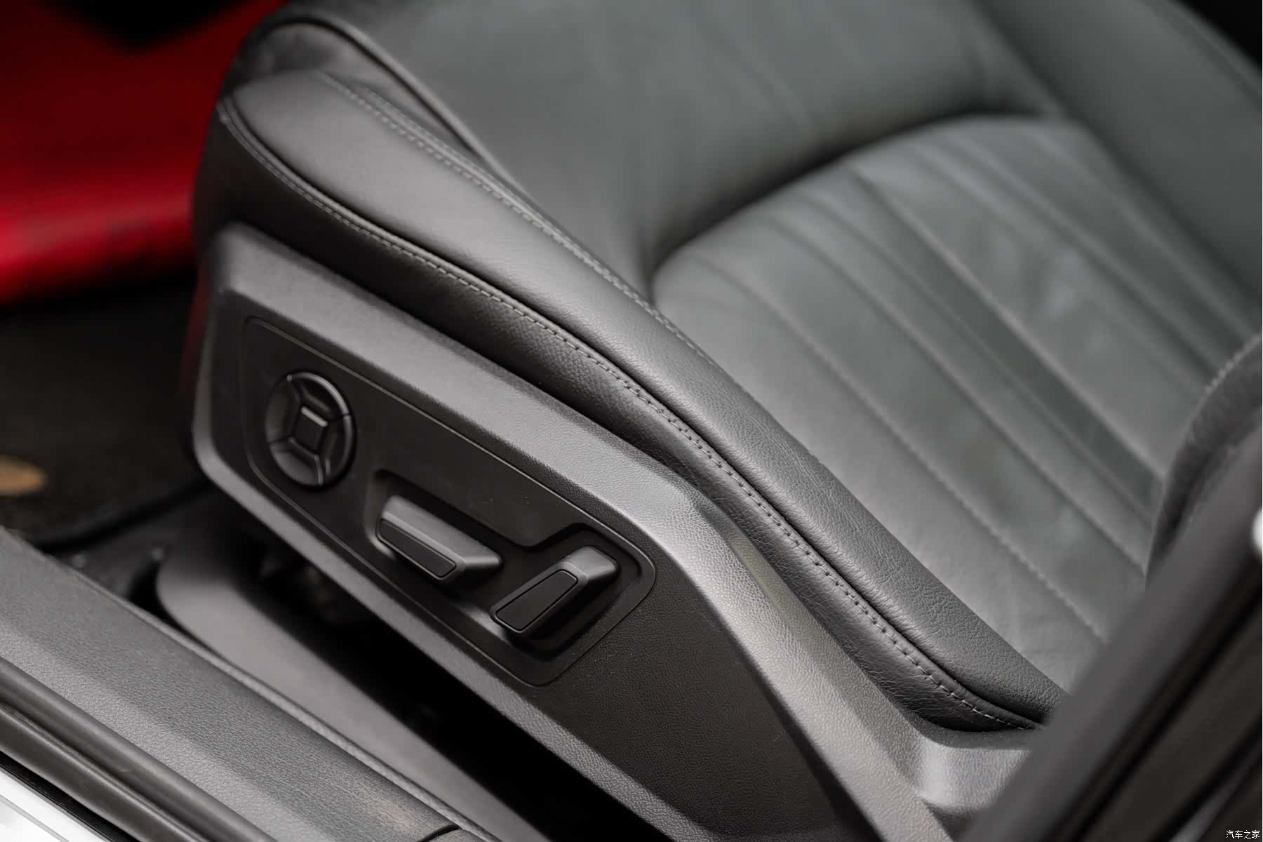 Audi A6L, 2021 все фото