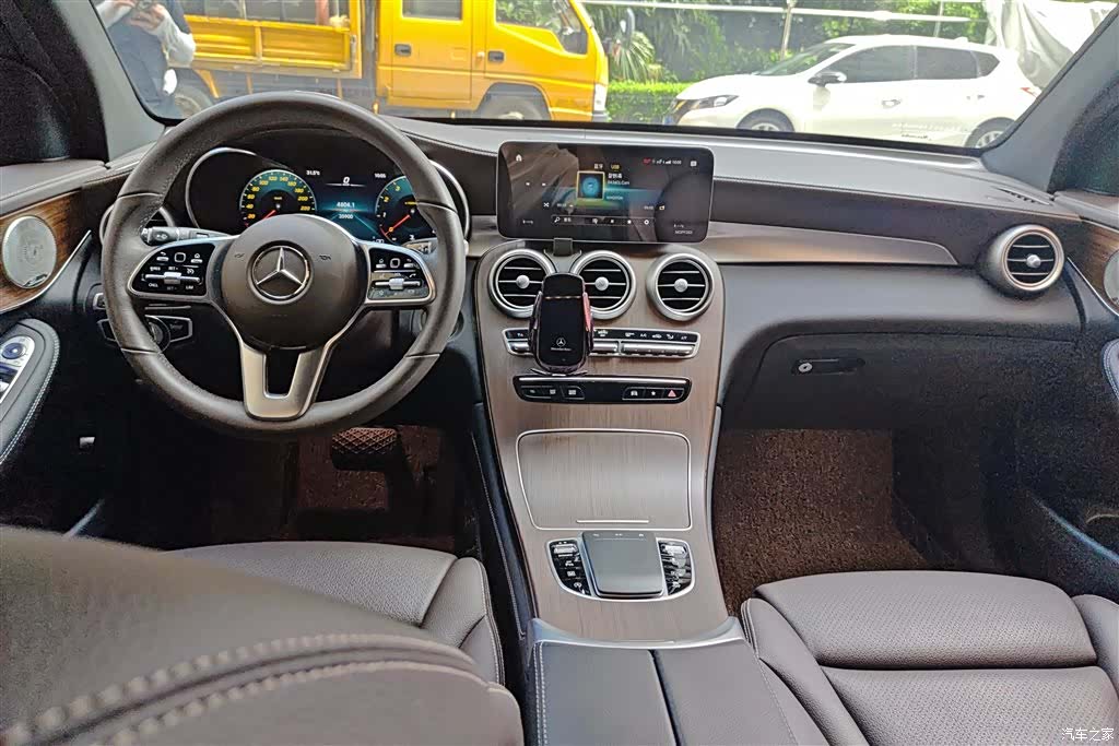 Mercedes-Benz GLC, 2021 12