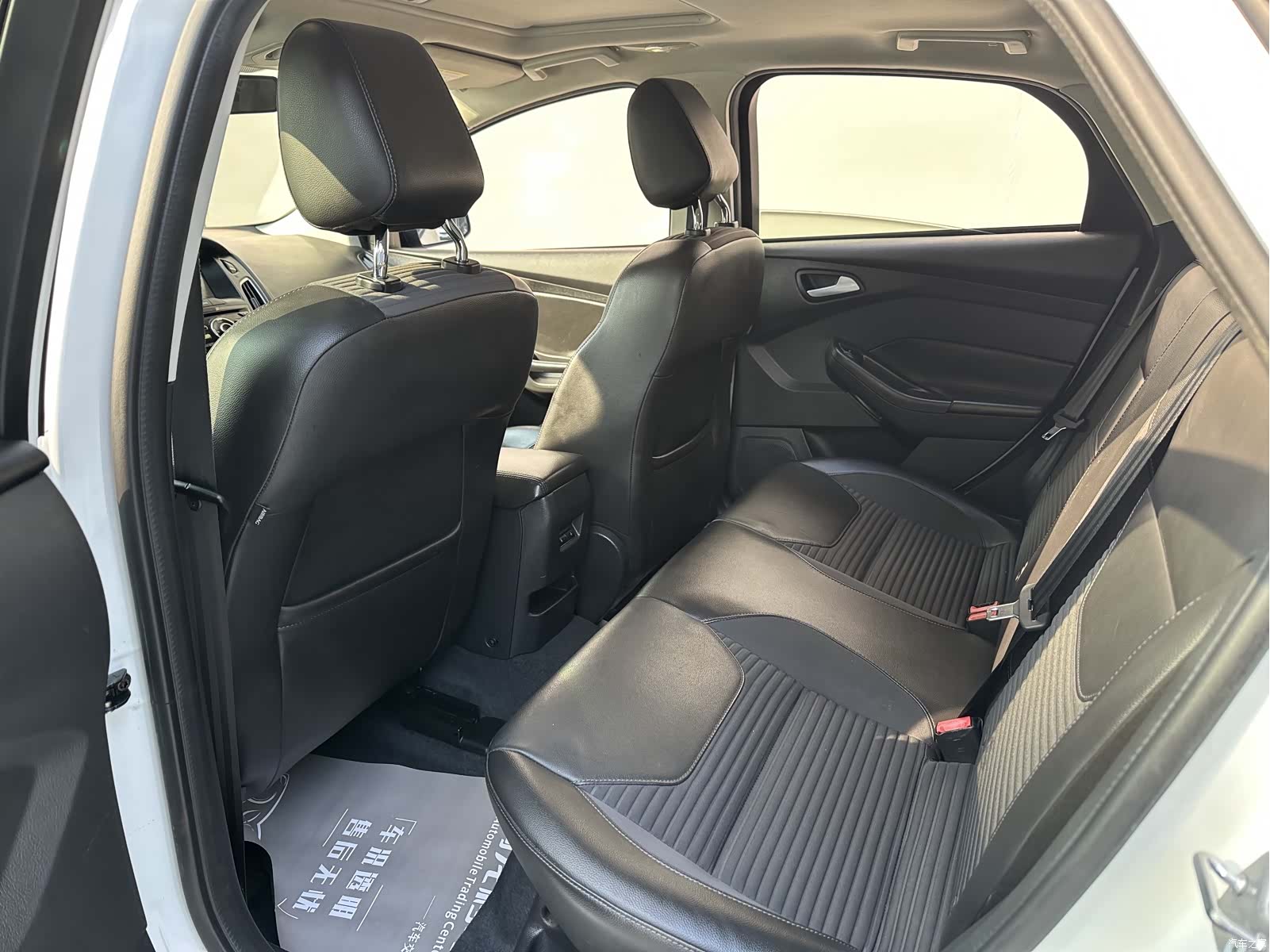 Ford Focus, 2018 10