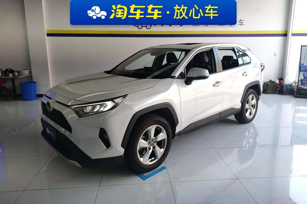 Toyota RAV4, 2021 1