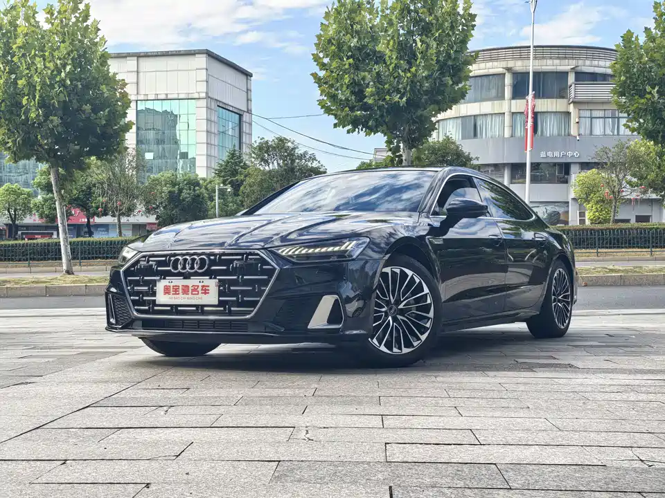 Audi A7L