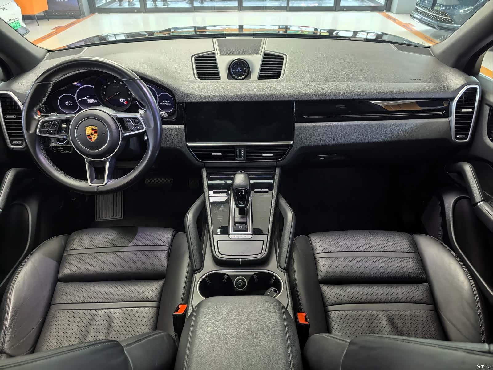 Porsche Cayenne, 2020 все фото