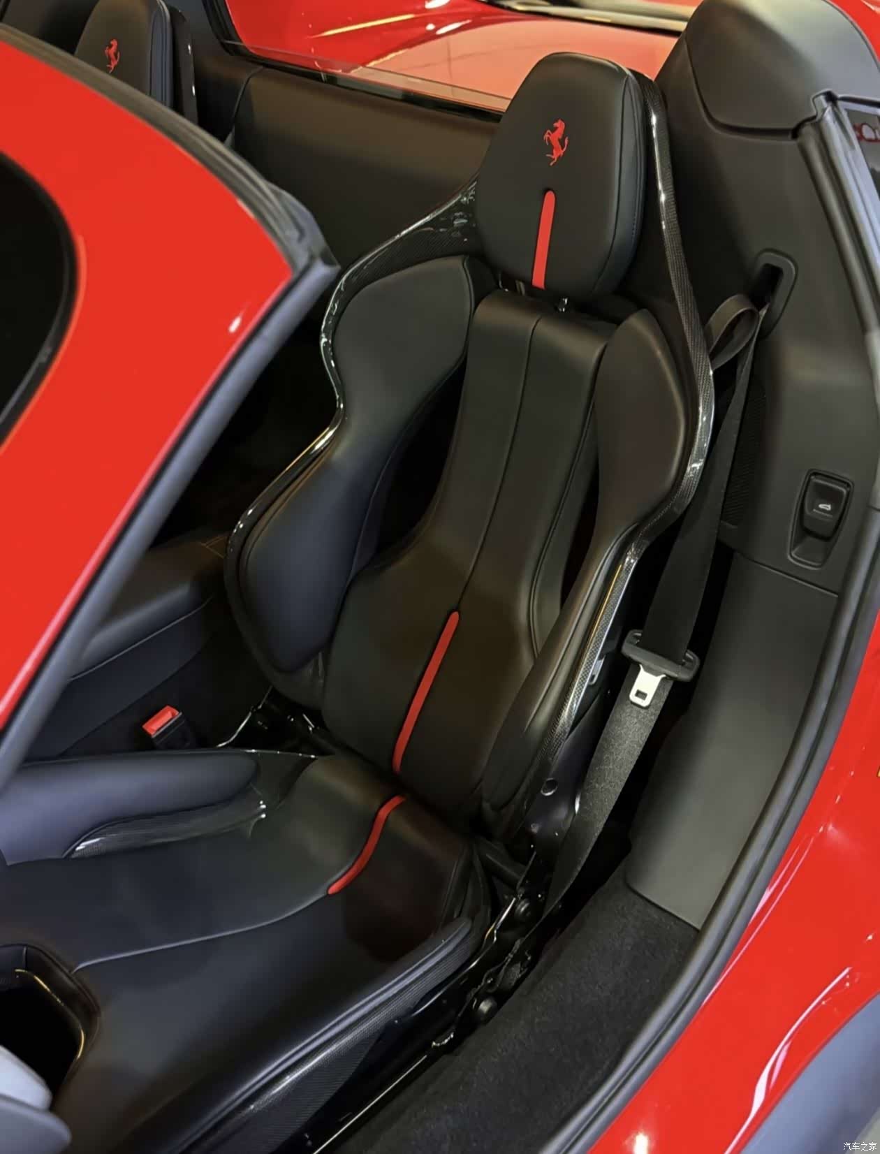 Ferrari 296, 2023 6