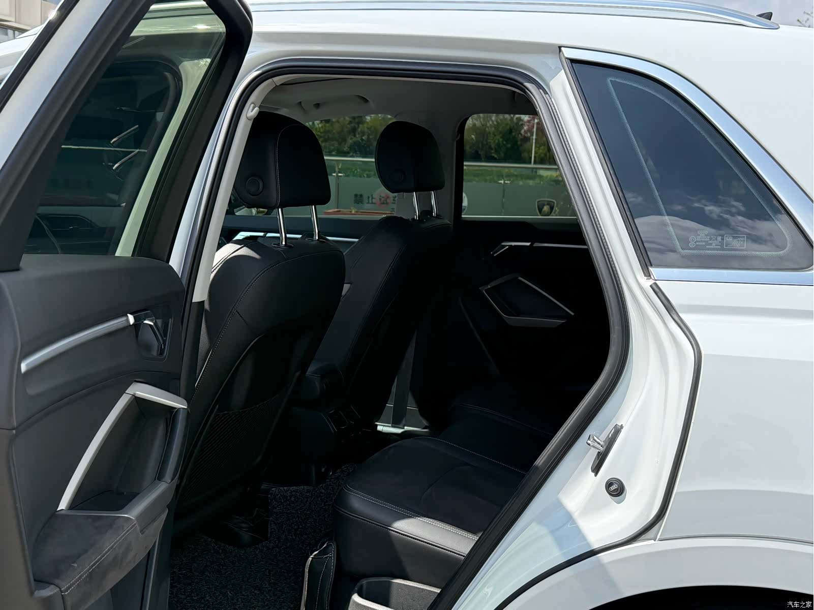 Audi Q3, 2022 12