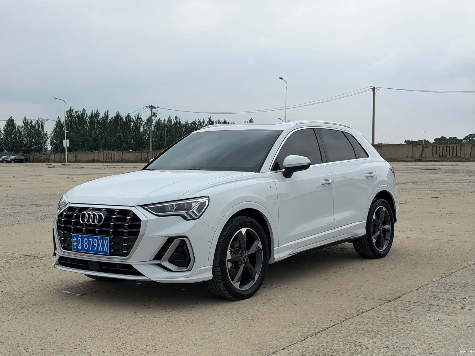 Audi Q3, 2022 1