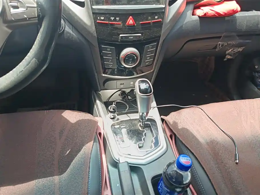 SsangYong Tiveira SsangYong Tiveira