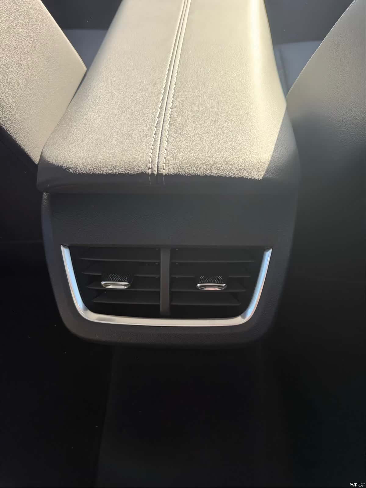 Buick LaCrosse, 2025 12