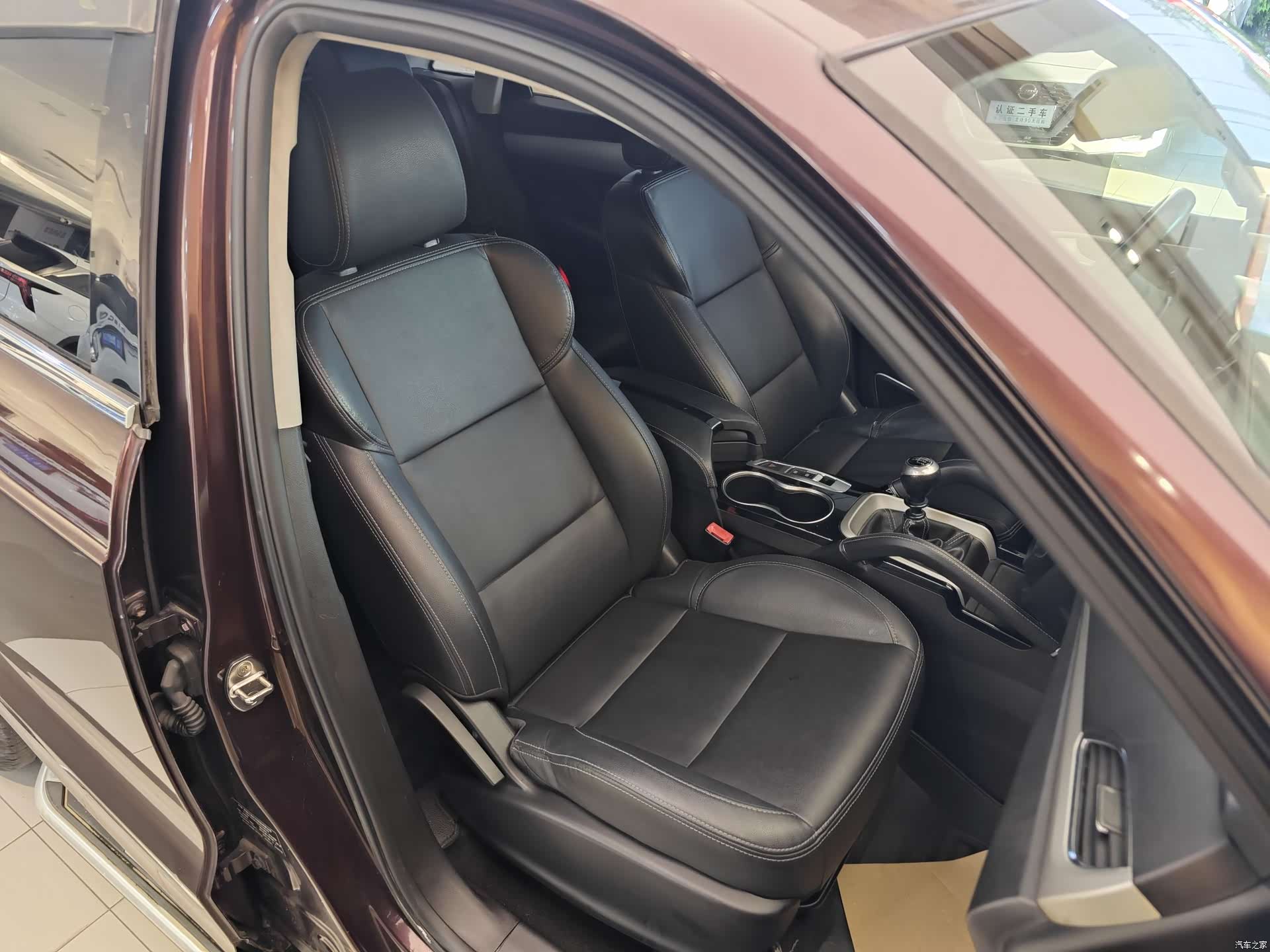 Zotye SR7, 2016 31