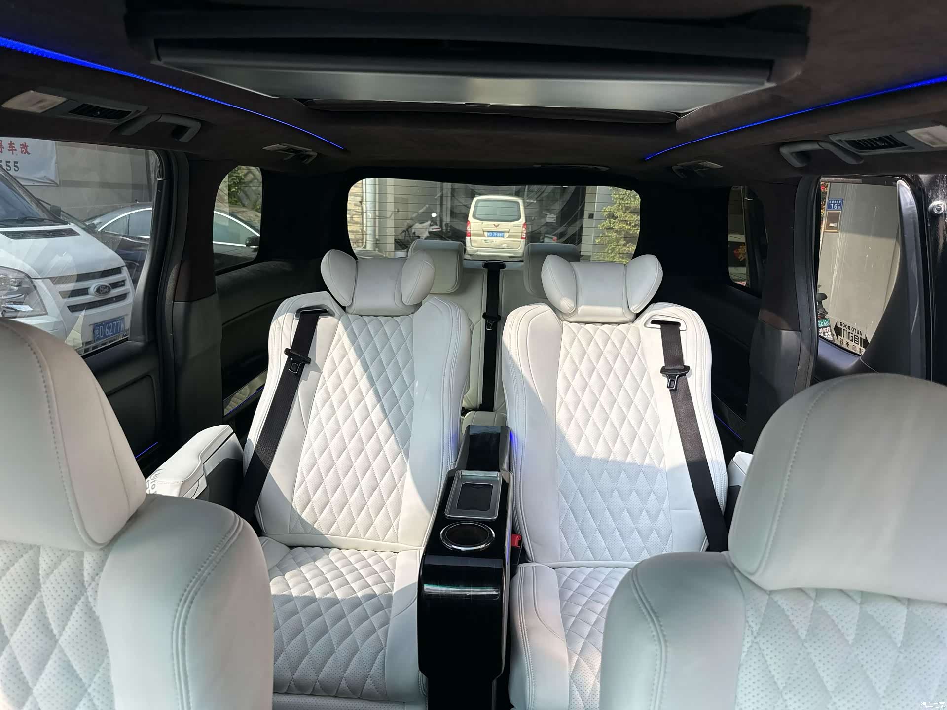 Toyota Alphard, 2011 8