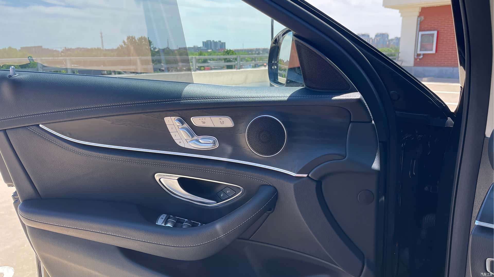 Mercedes-Benz E-Class, 2017 11