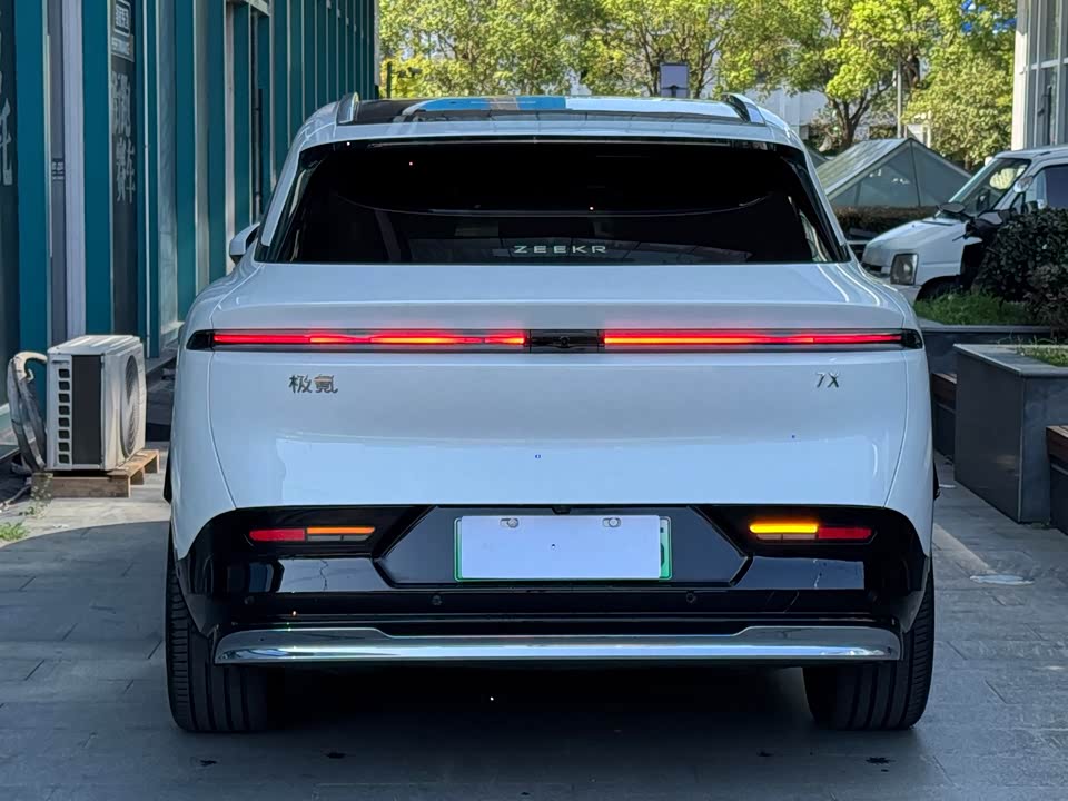 Zeekr 7X