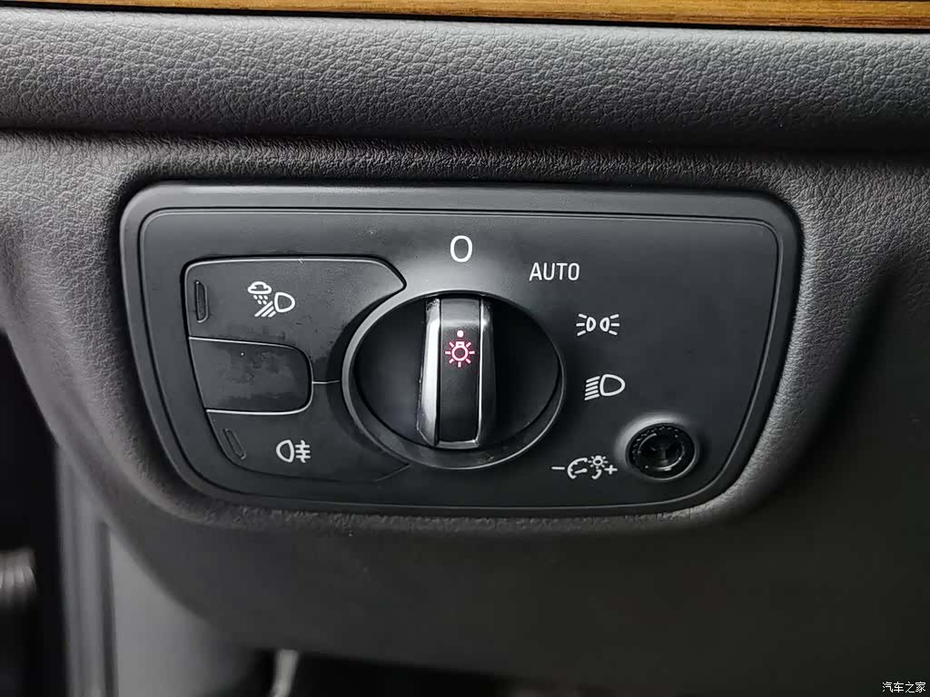 Audi A6L, 2018 21