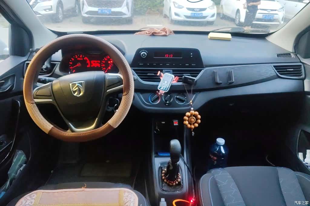 Wuling 310, 2017 12