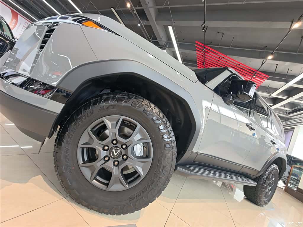 Lexus GX, 2025 7