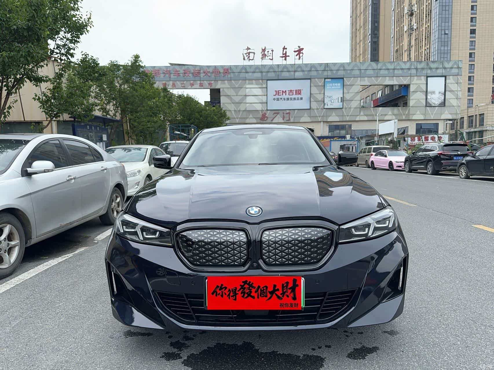 BMW i3, 2025 все фото