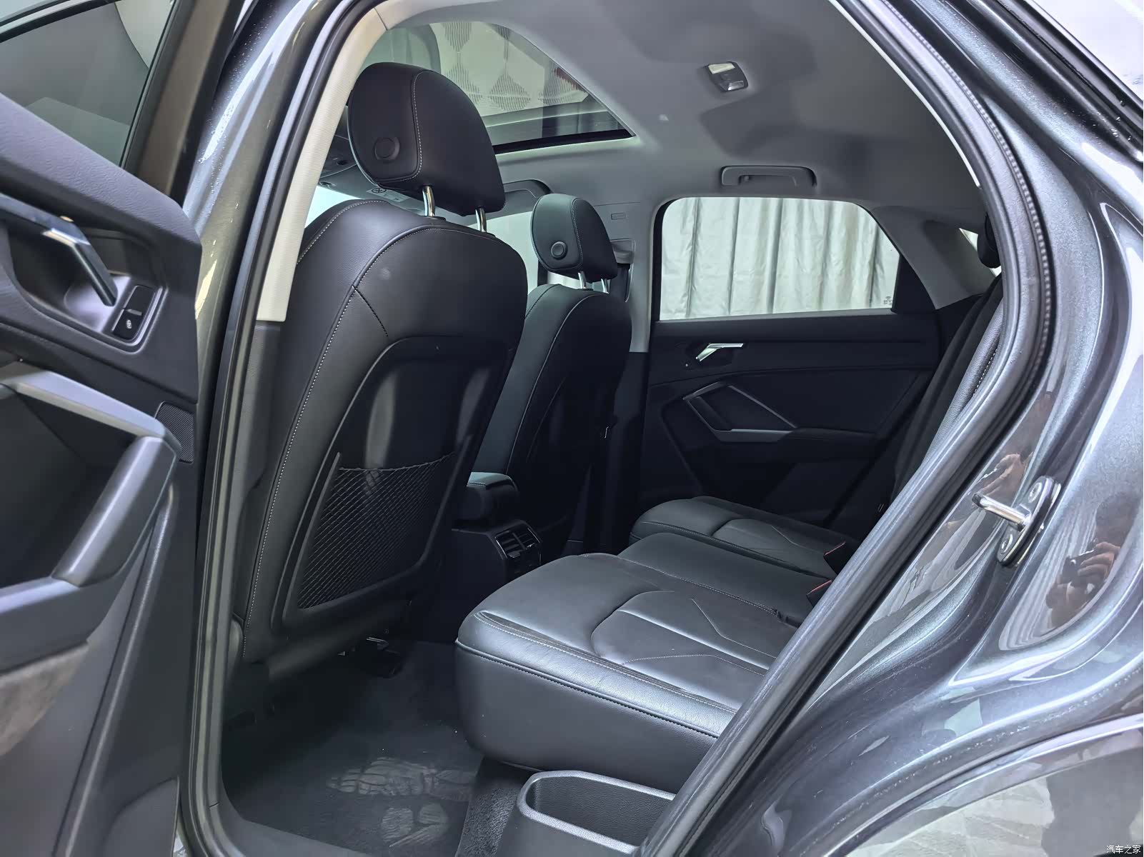 Audi Q3, 2022 10