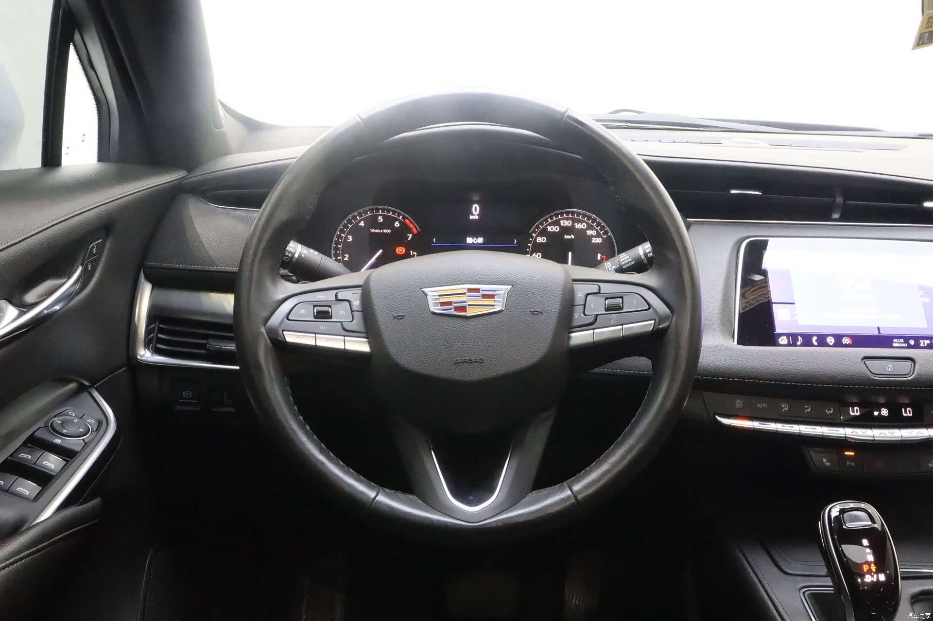 Cadillac XT4, 2021 14