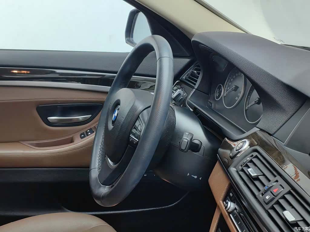 BMW 5 Series, 2016 22