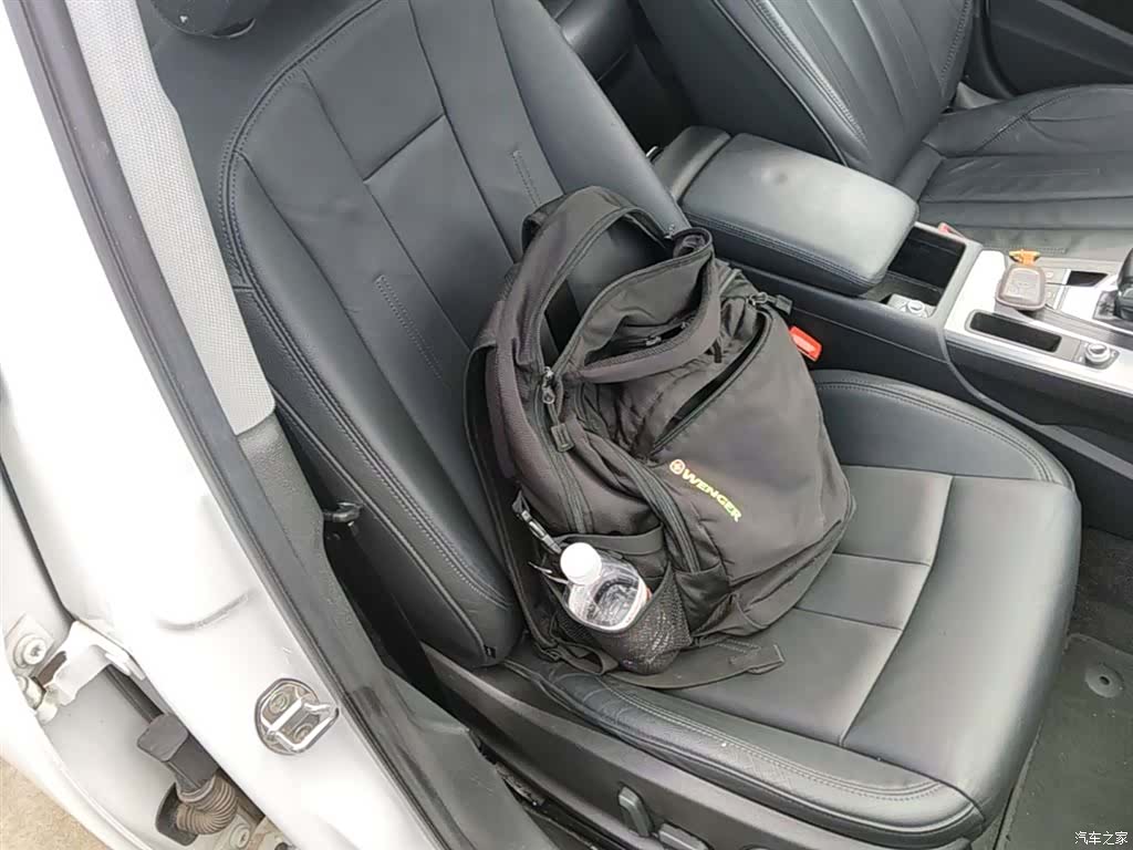 Audi A4L, 2019 25