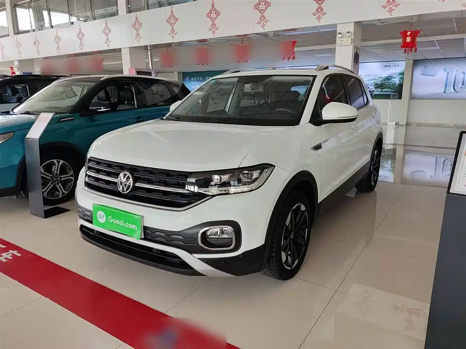 Volkswagen Exploring the shadow