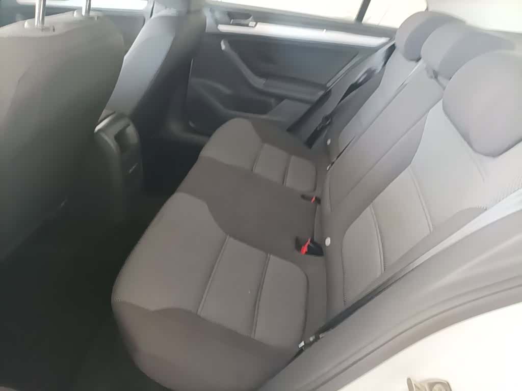 Volkswagen Sagitar, 2016 17