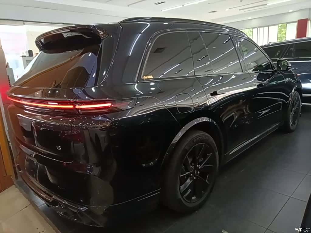 Li Auto L8, 2024 7