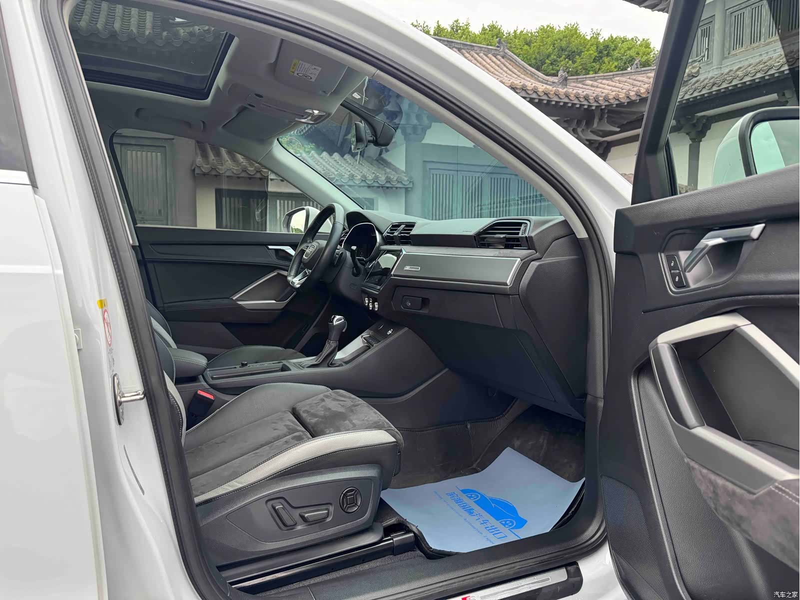 Audi Q3, 2021 10