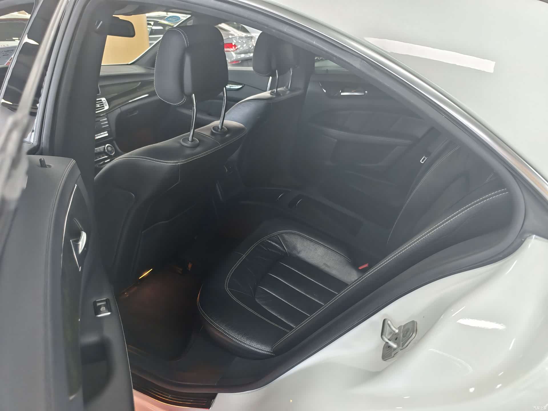 Mercedes-Benz CLS, 2017 6