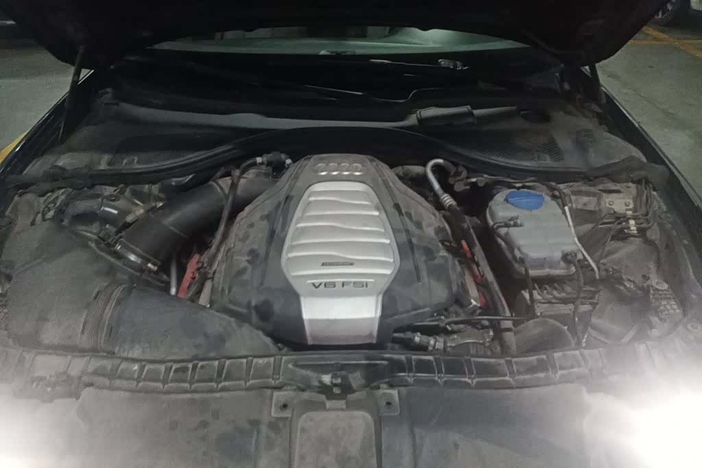 Audi A6L, 2012 10