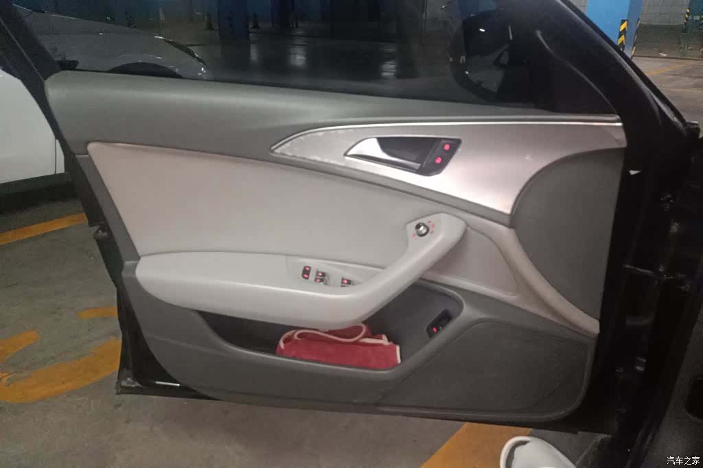 Audi A6L, 2012 7