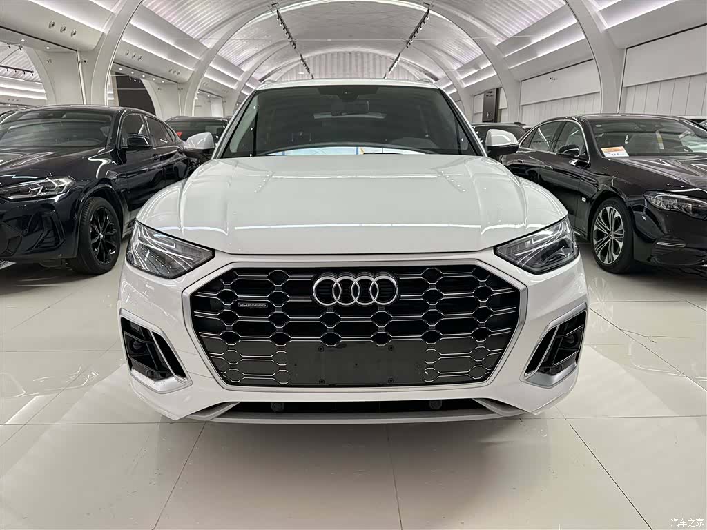 Audi Q5L, 2022 2